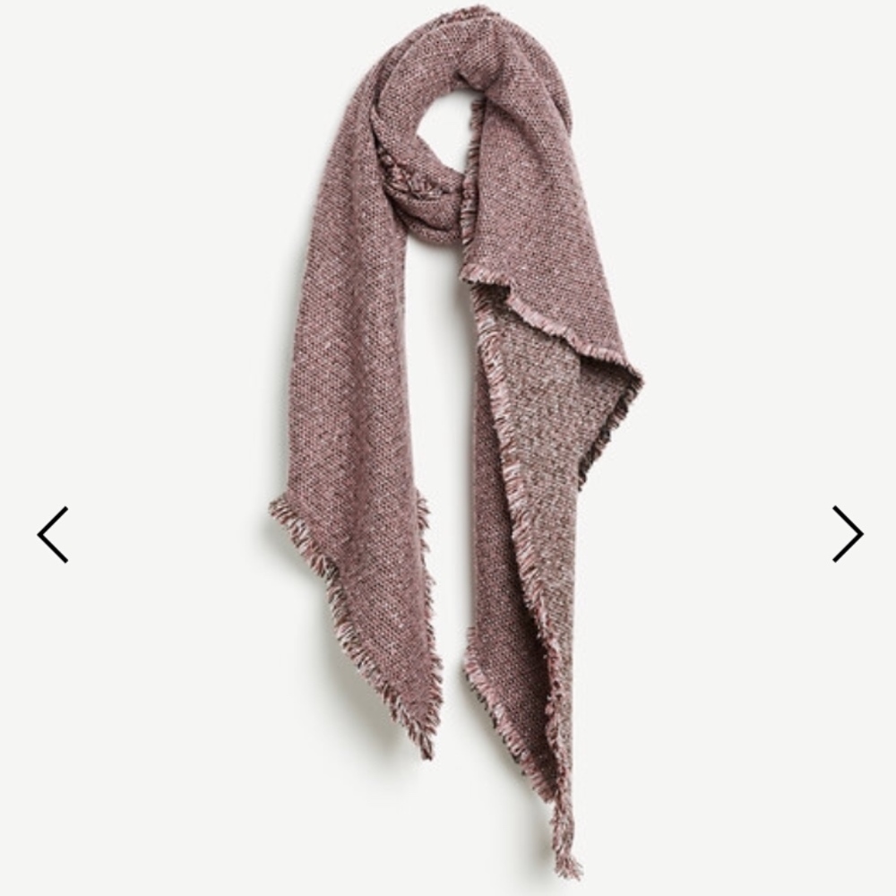 Large Scarf - Picture 2 of 3